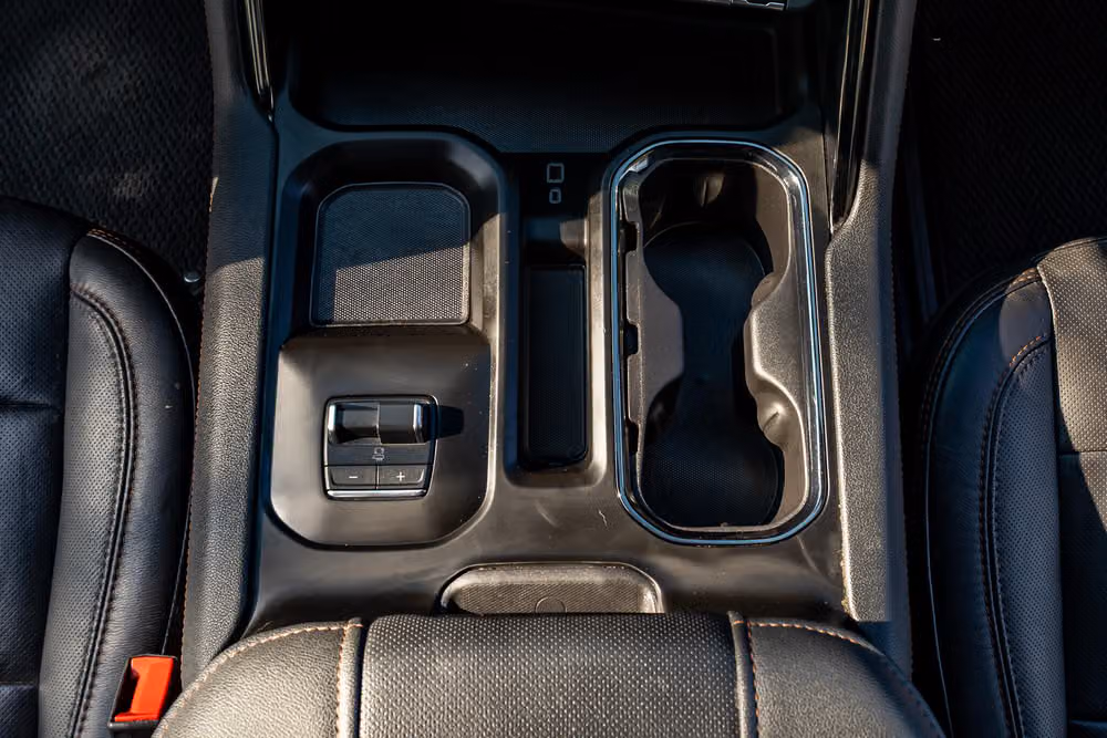 2024 GMC Sierra 2500HD AT4 Crew Cab Image 28