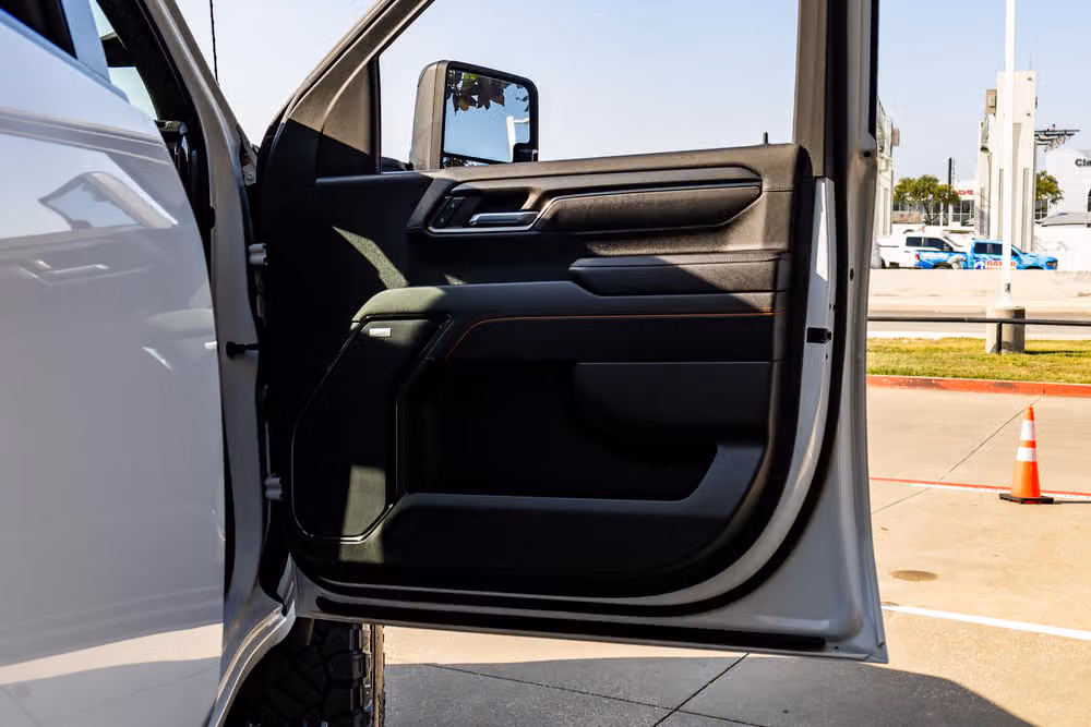 2024 GMC Sierra 2500HD AT4 Crew Cab Image 38
