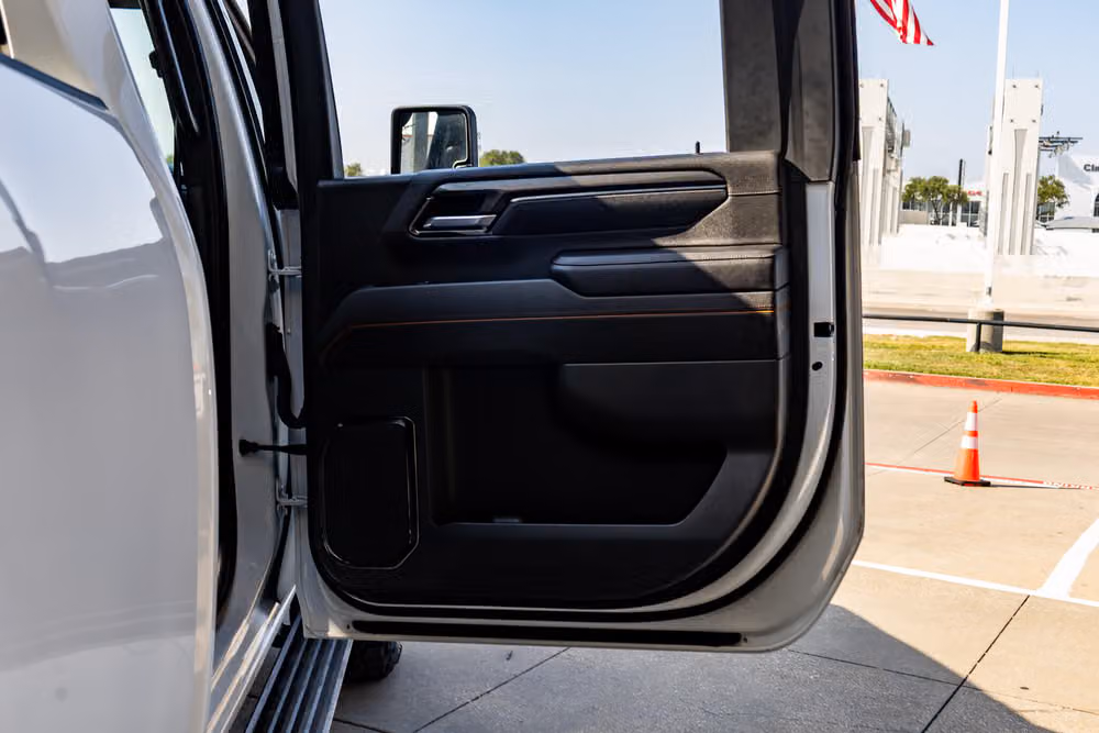 2024 GMC Sierra 2500HD AT4 Crew Cab Image 40