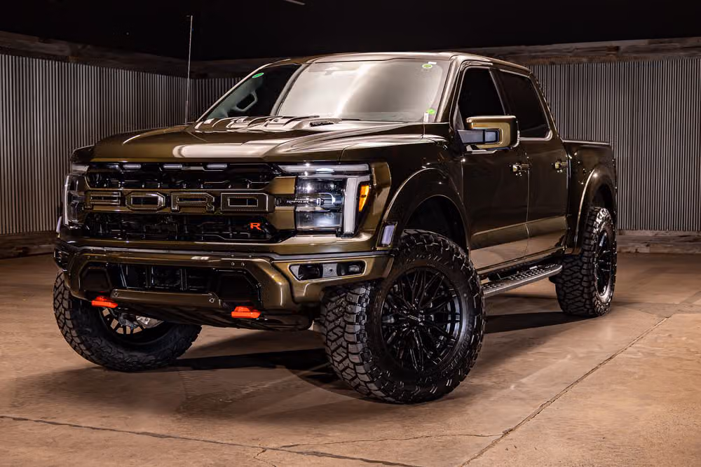 2026 Ford F-150 Raptor R SuperCrew Image 5