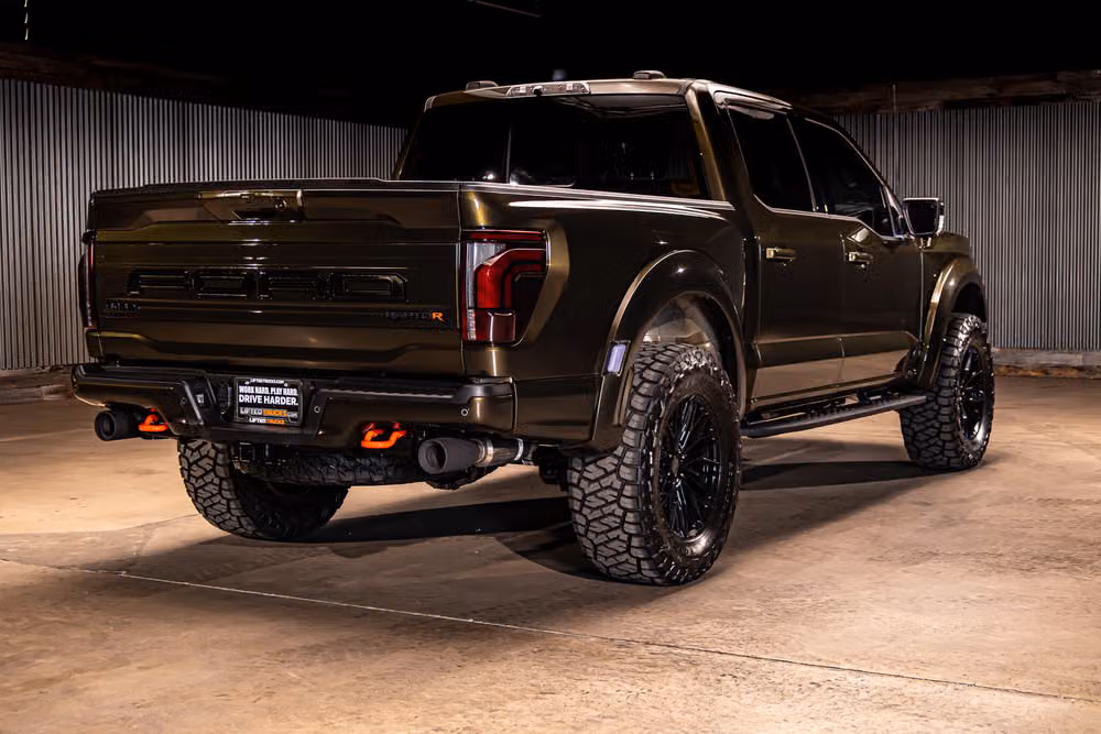 2026 Ford F-150 Raptor R SuperCrew Image 10