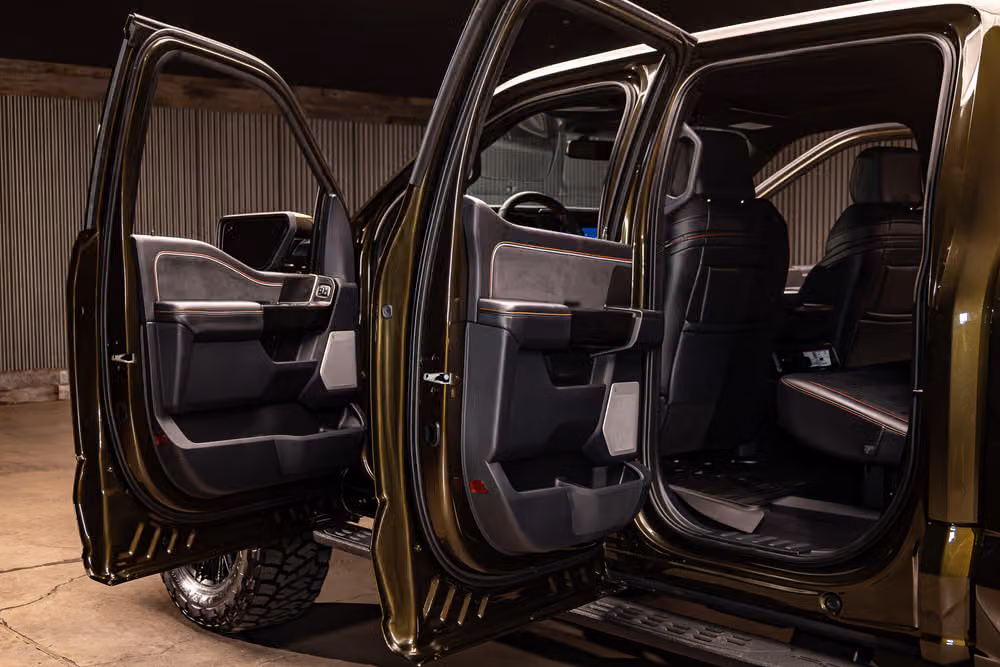 2026 Ford F-150 Raptor R SuperCrew Image 30