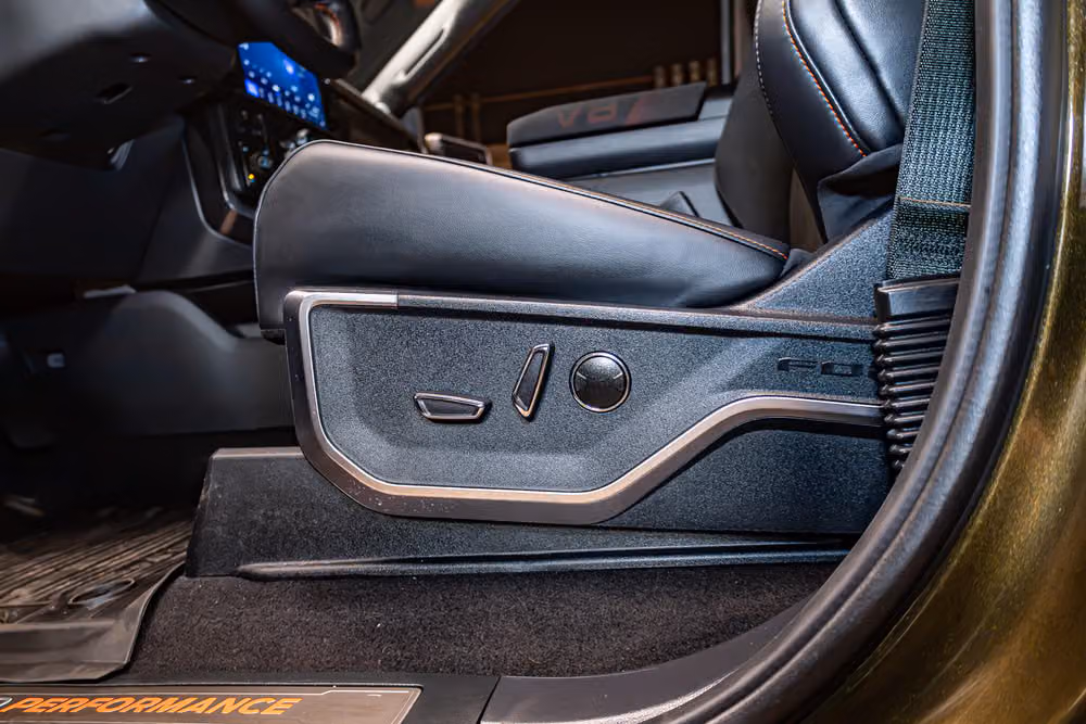 2026 Ford F-150 Raptor R SuperCrew Image 23
