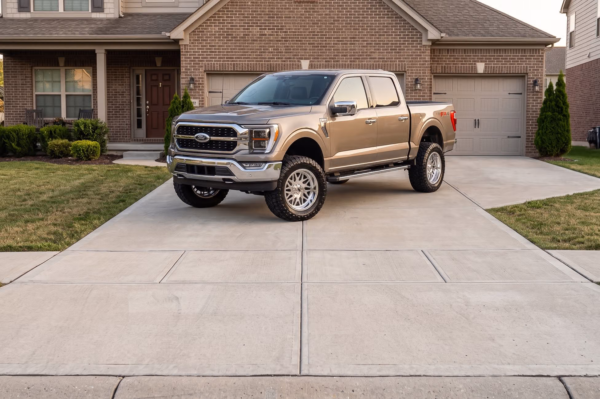 2026 Ford F-150 Lariat SuperCrew Image 44