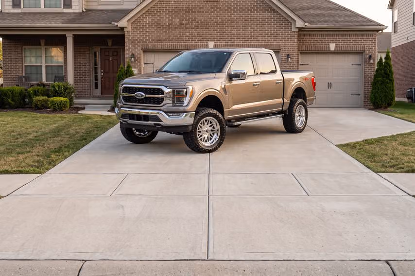 2026 Ford F-150 Lariat SuperCrew Image 44