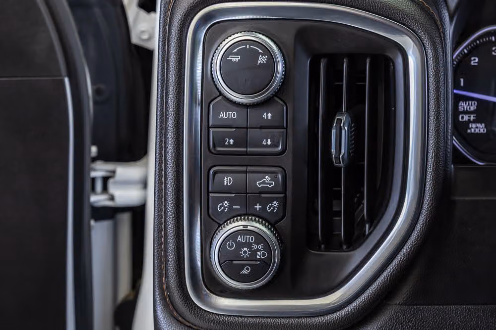 2019 GMC Sierra 1500 AT4 Crew Cab Image 19