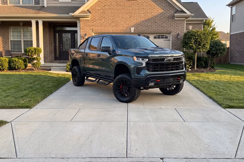 2025 Chevrolet Silverado 1500 LT Trail Boss Crew Cab Image 44