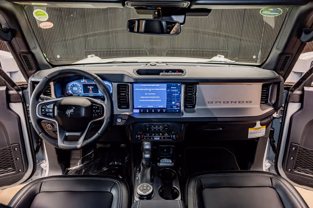 2026 Ford Bronco Outer Banks Image 18