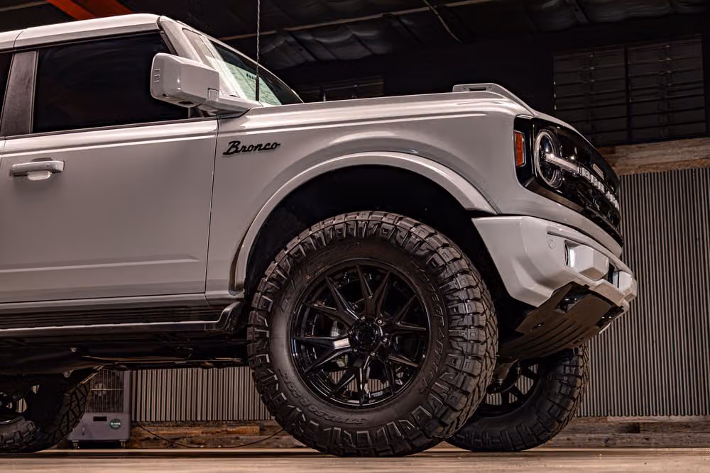 2026 Ford Bronco Outer Banks Image 11