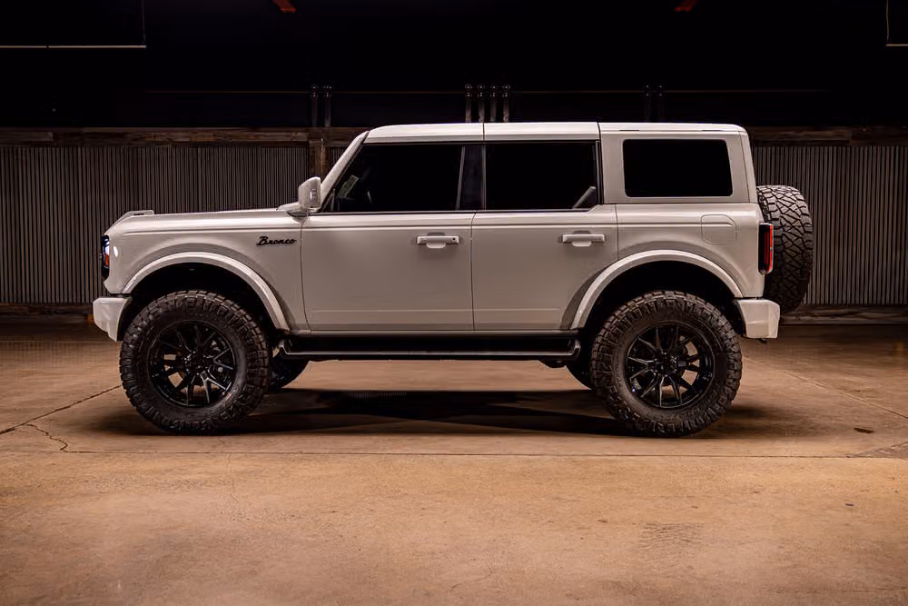 2026 Ford Bronco Outer Banks Image 7