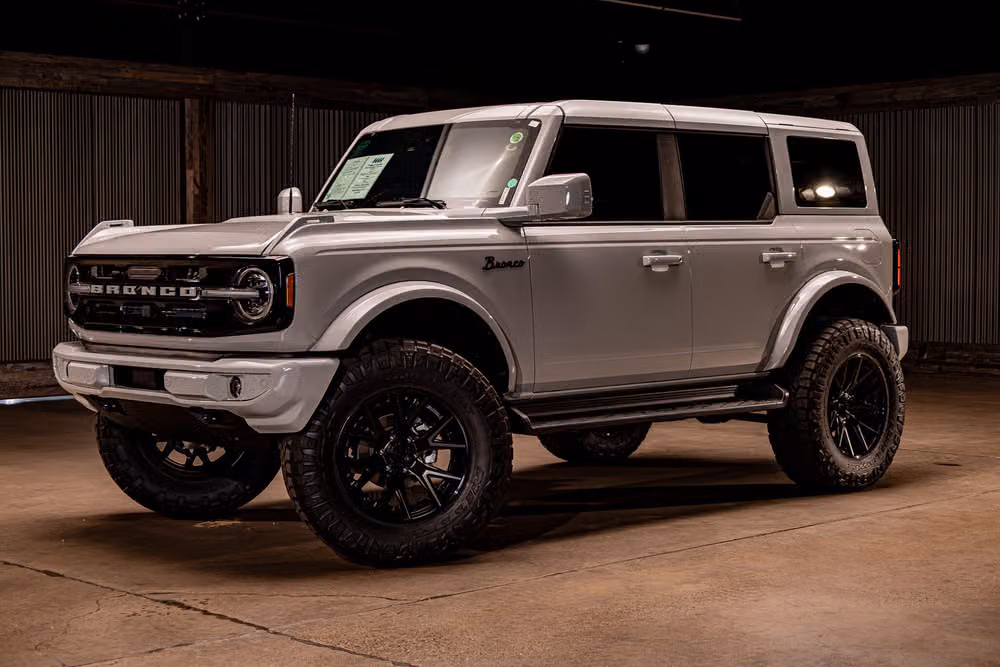 2026 Ford Bronco Outer Banks Image 6