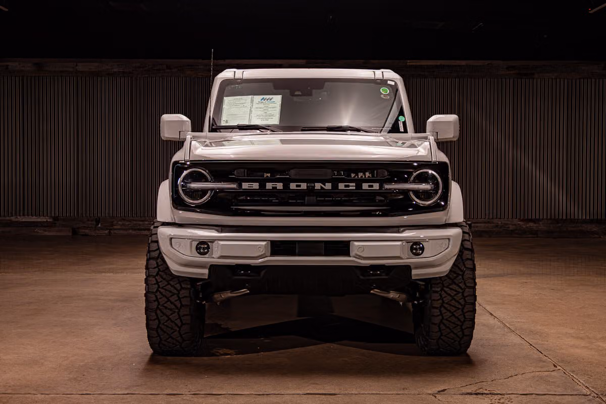 2026 Ford Bronco Outer Banks