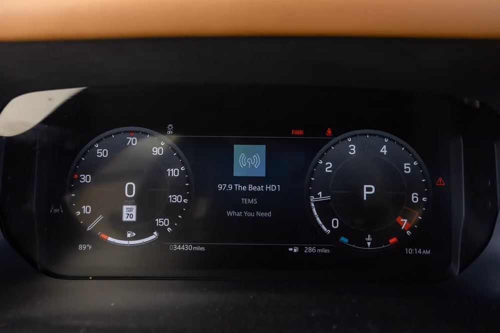2024 Land Rover Defender 110 P400 X Image 15