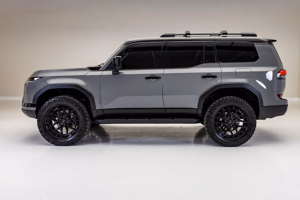 2024 Lexus GX 550 Overtrail+ Image 6