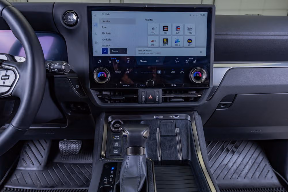 2024 Lexus GX 550 Overtrail+ Image 24