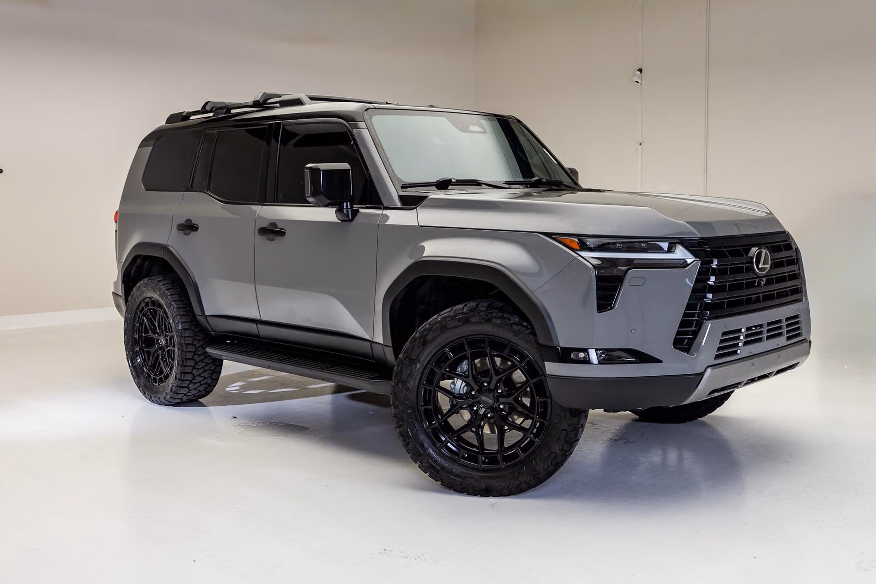 2024 Lexus GX 550 Overtrail+ Image 1
