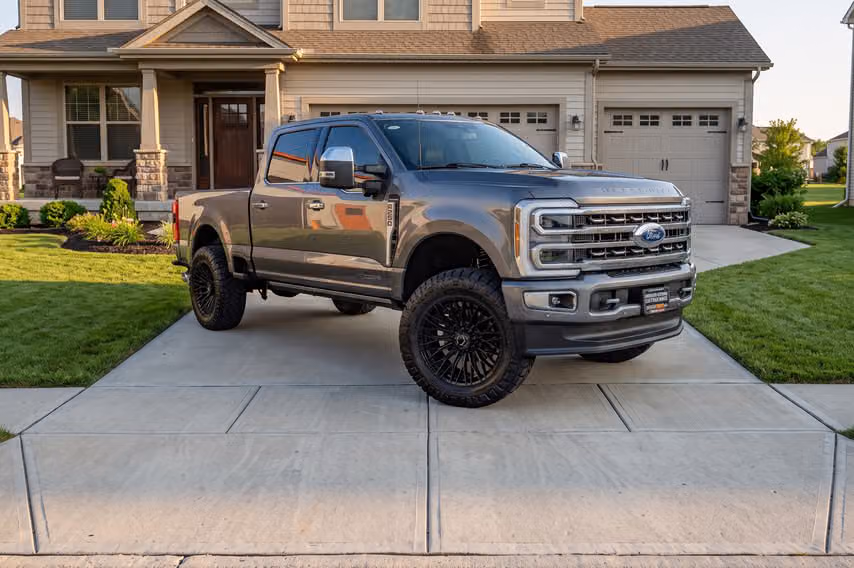 2024 Ford F-250 Super Duty Platinum Crew Cab Image 44