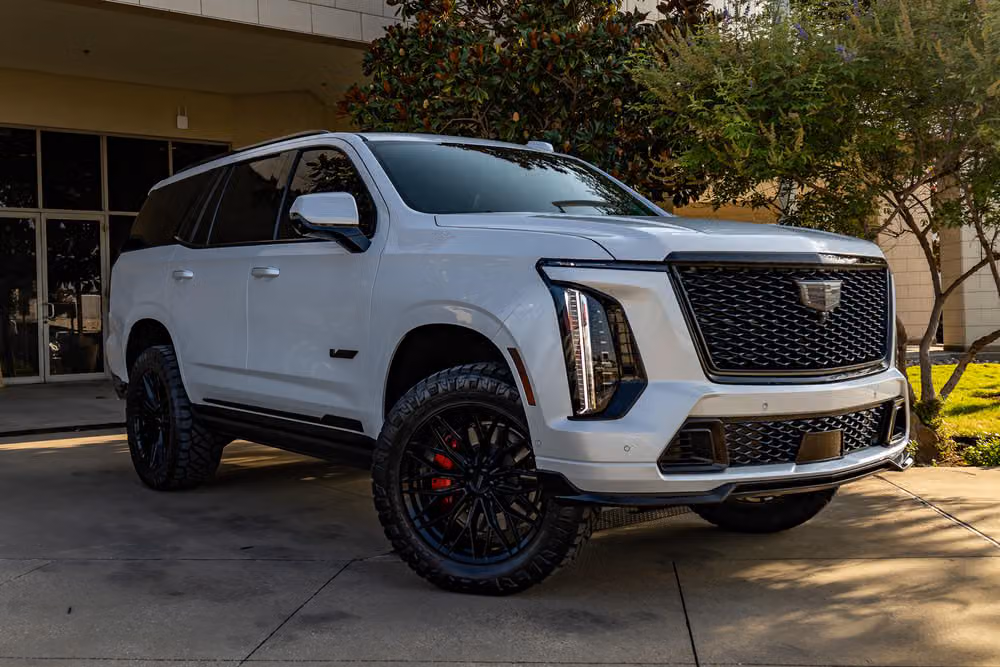 2025 Cadillac Escalade-V Image 1
