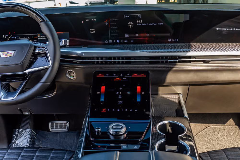 2025 Cadillac Escalade-V Image 24