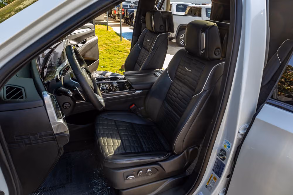 2025 Cadillac Escalade-V Image 30