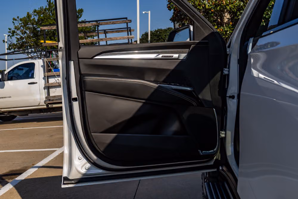 2025 Cadillac Escalade-V Image 38