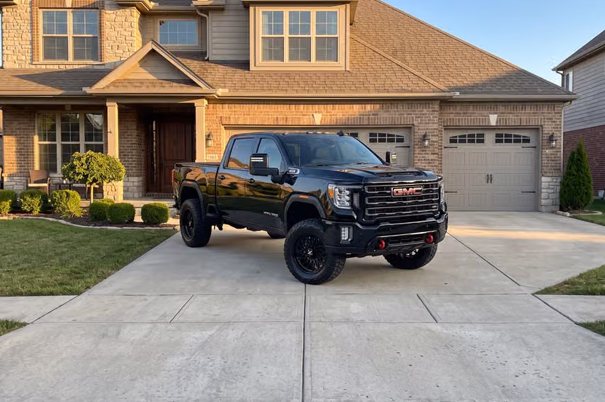 2026 GMC Sierra 2500HD AT4 Crew Cab Image 41