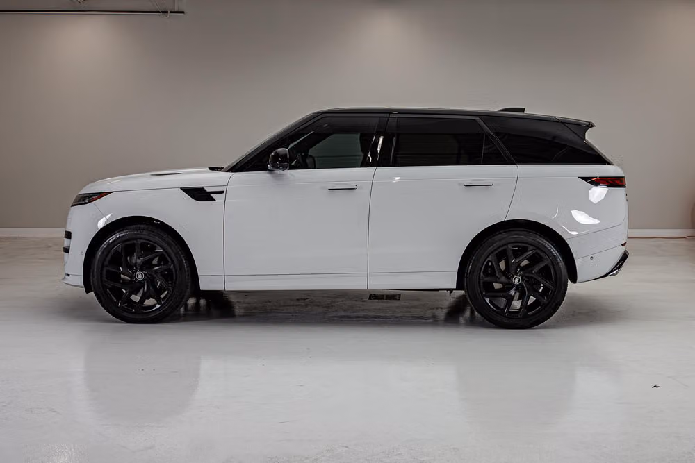 2023 Land Rover Range Rover Sport P400 Dynamic SE Image 5