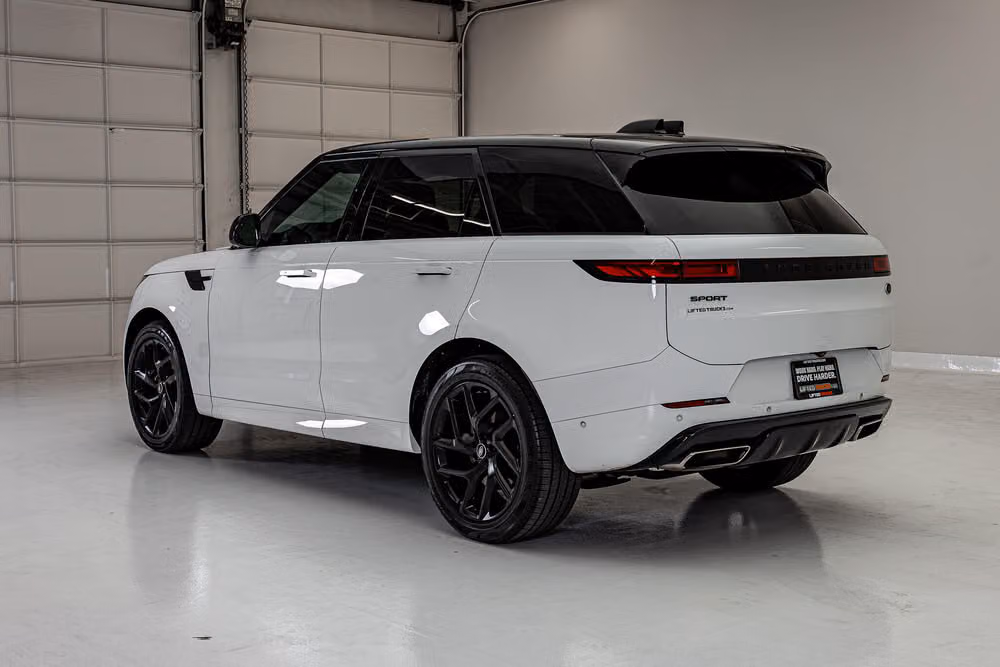 2023 Land Rover Range Rover Sport P400 Dynamic SE Image 6