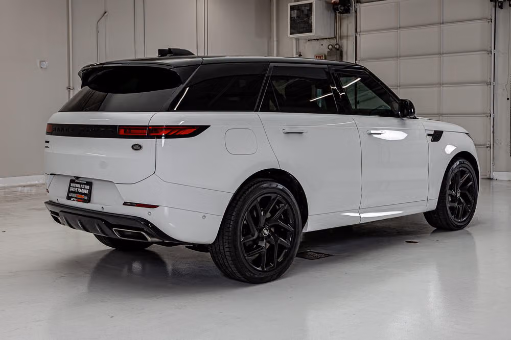 2023 Land Rover Range Rover Sport P400 Dynamic SE Image 9