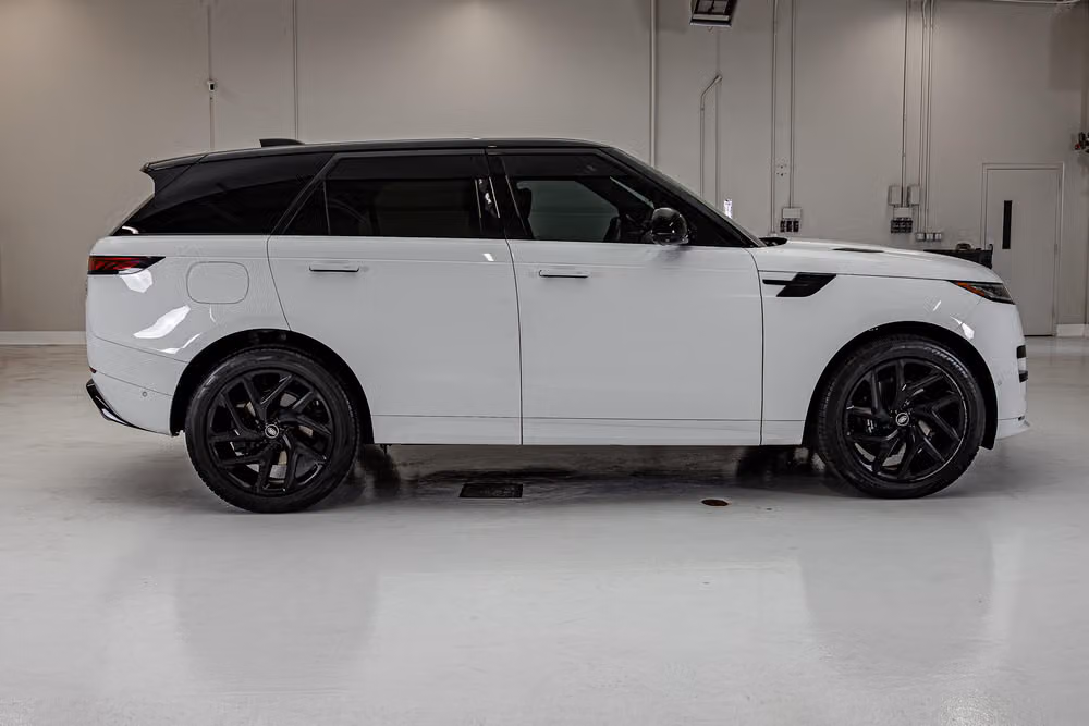 2023 Land Rover Range Rover Sport P400 Dynamic SE Image 10