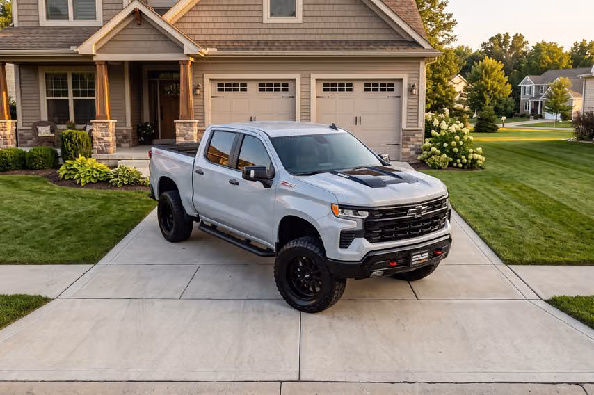 2024 Chevrolet Silverado 1500 LT Trail Boss Crew Cab Image 43