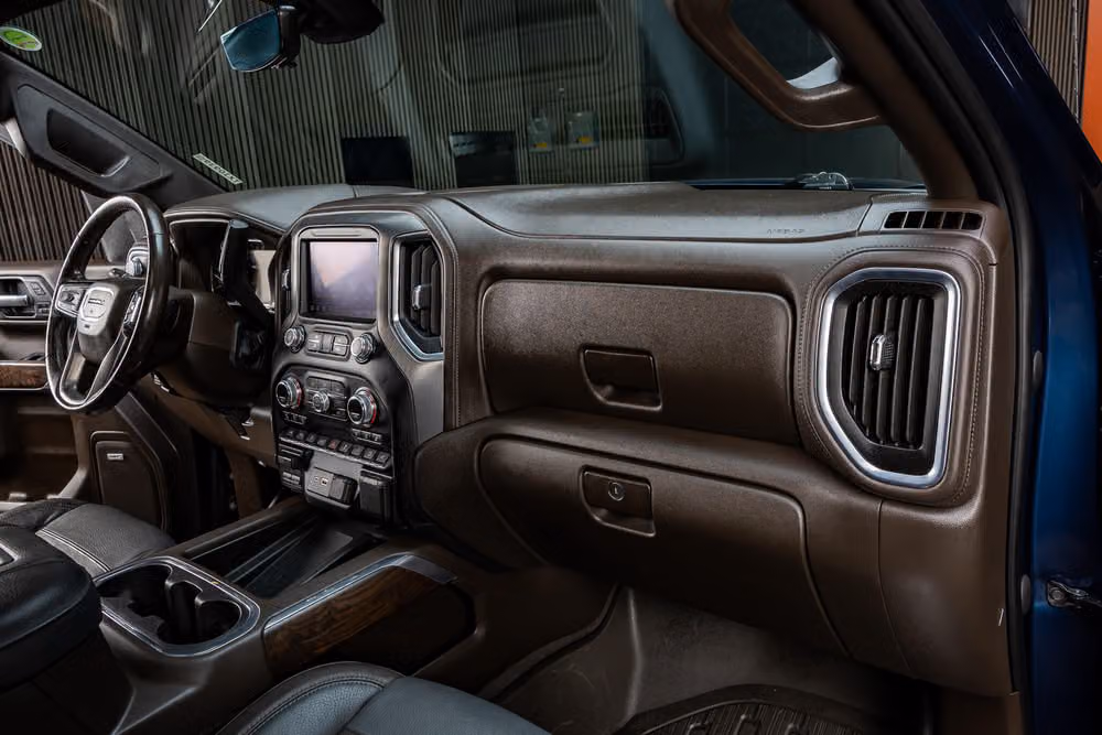 2020 GMC Sierra 1500 Denali Crew Cab Image 15