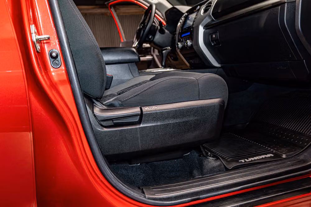 2020 Toyota Tundra SR5 CrewMax Image 24