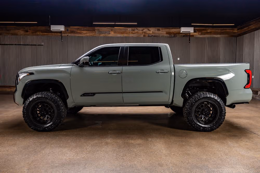 2025 Toyota Tundra Platinum CrewMax Image 6
