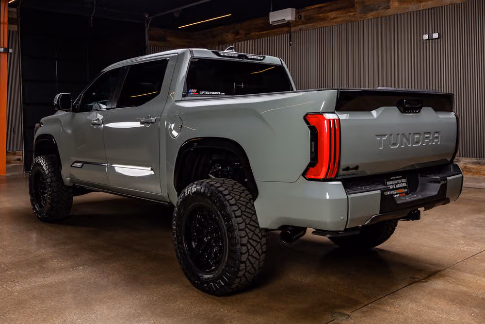 2025 Toyota Tundra Platinum CrewMax Image 7