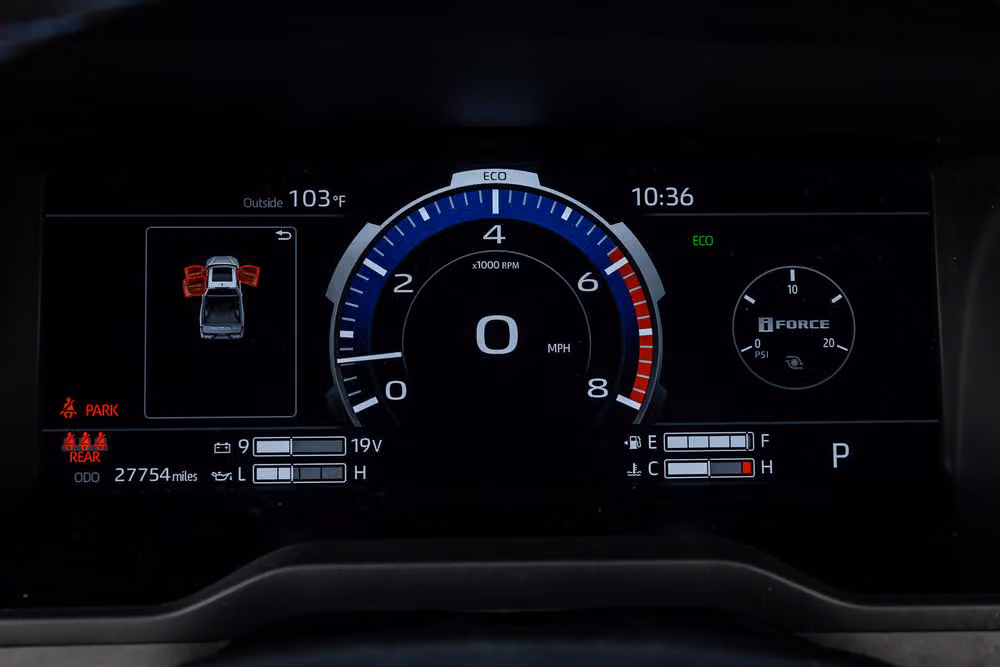 2025 Toyota Tundra Platinum CrewMax Image 21