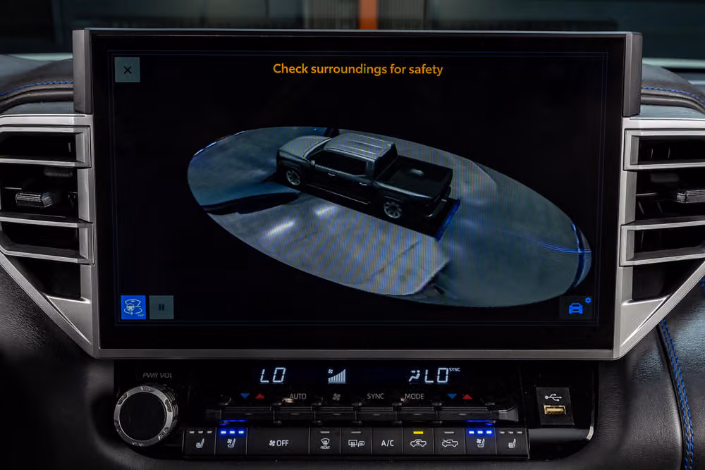 2025 Toyota Tundra Platinum CrewMax Image 26