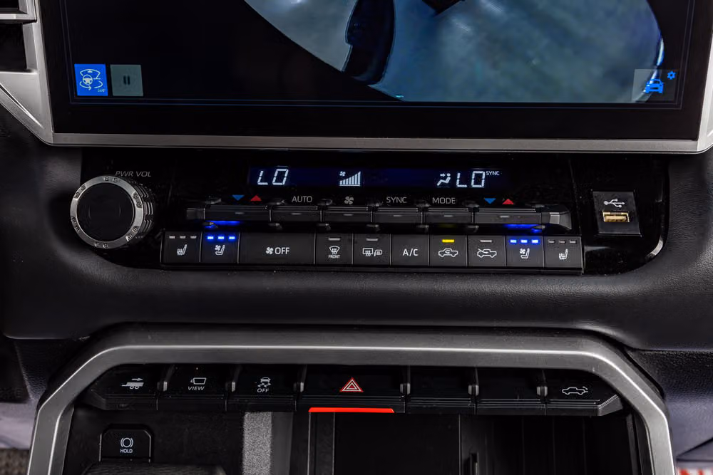 2025 Toyota Tundra Platinum CrewMax Image 27
