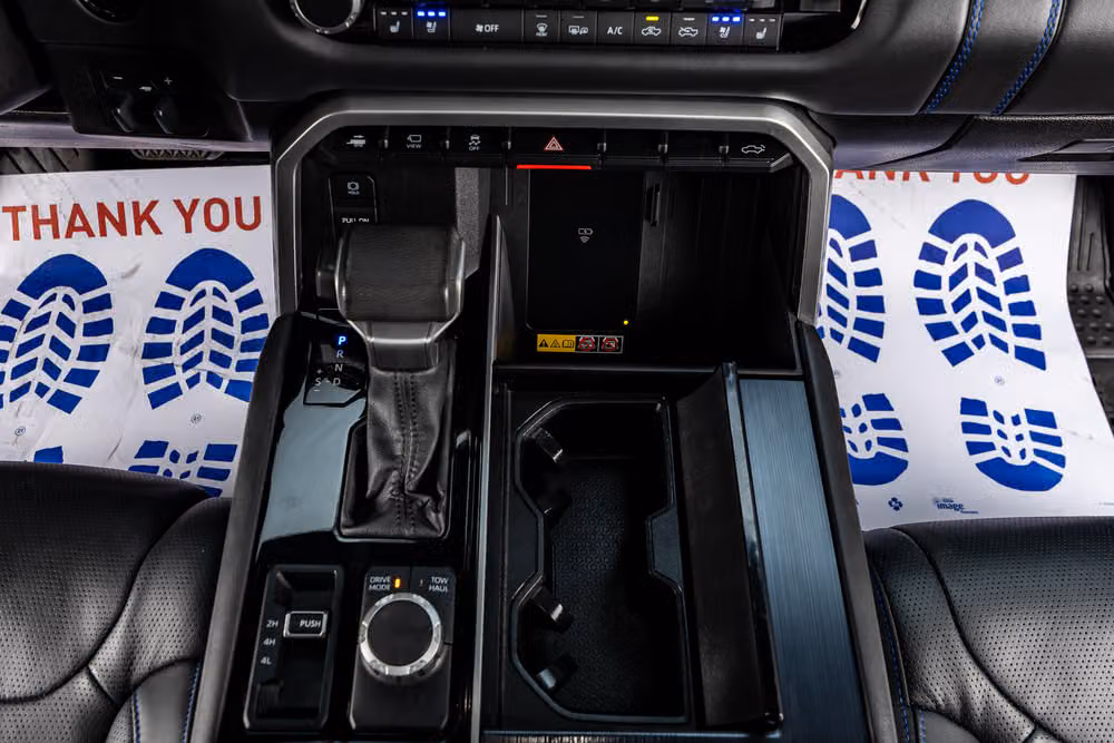 2025 Toyota Tundra Platinum CrewMax Image 28