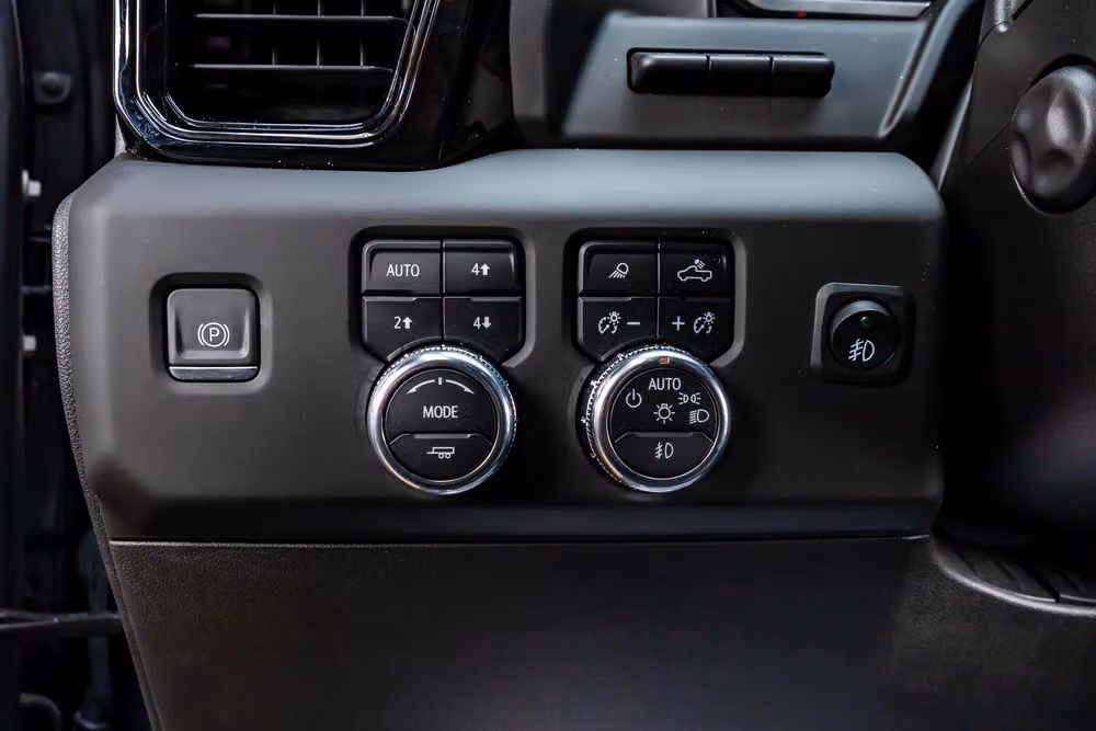 2023 GMC Sierra 1500 AT4 Harley-Davidson Crew Cab Image 17
