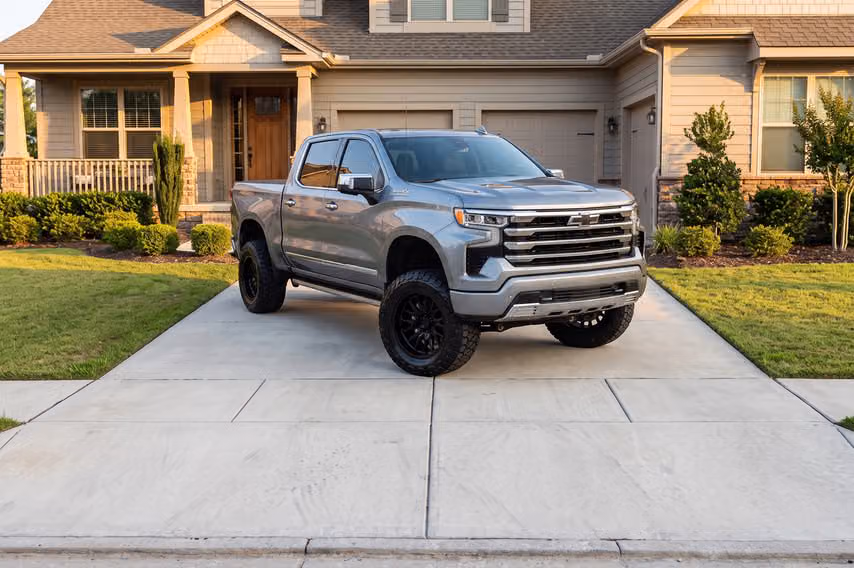 2025 Chevrolet Silverado 1500 High Country Crew Cab Image 42