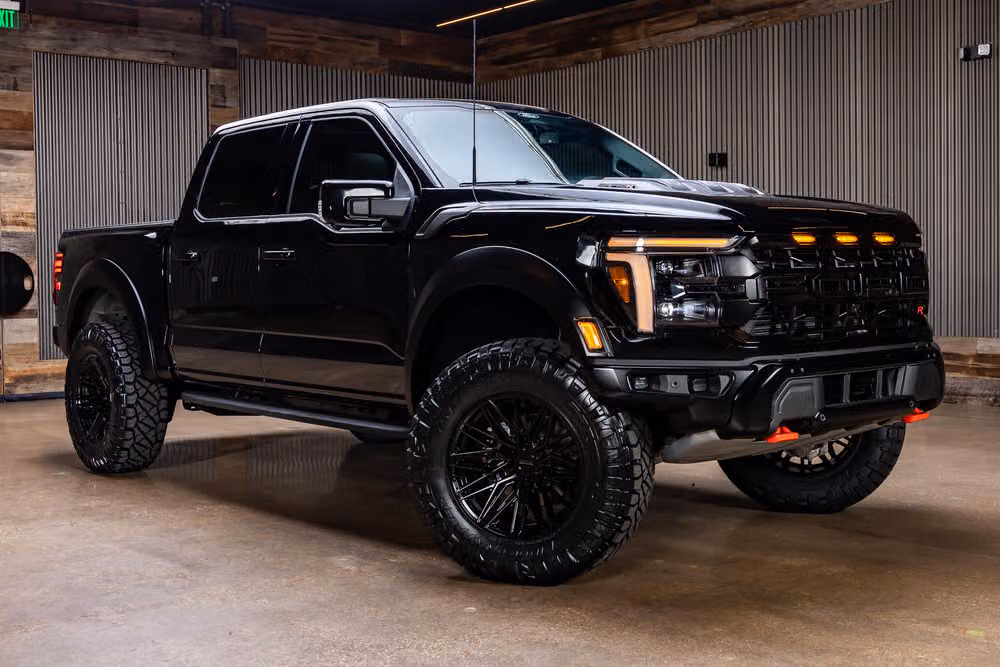 2026 Ford F-150 Raptor R SuperCrew Image 1