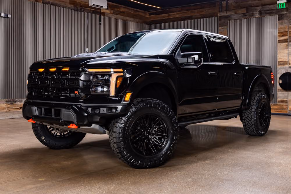 2026 Ford F-150 Raptor R SuperCrew Image 6