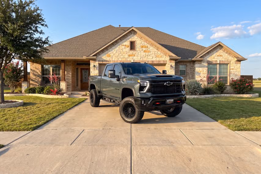 2025 Chevrolet Silverado 2500HD LT Crew Cab Image 40