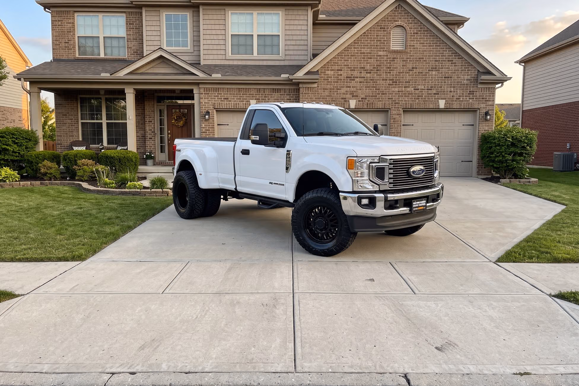 2022 Ford F-350 Super Duty XLT Regular Cab Image 34
