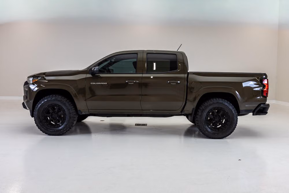 2023 Chevrolet Colorado LT Crew Cab Image 6