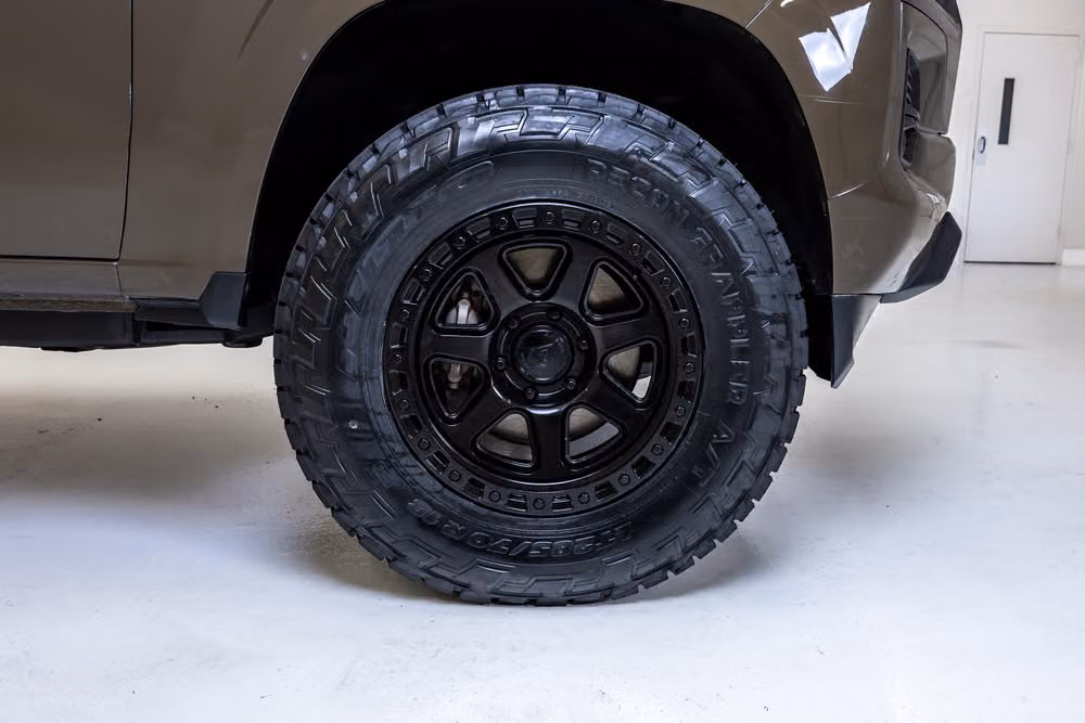 2023 Chevrolet Colorado LT Crew Cab Image 12
