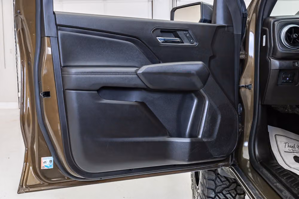 2023 Chevrolet Colorado LT Crew Cab Image 32