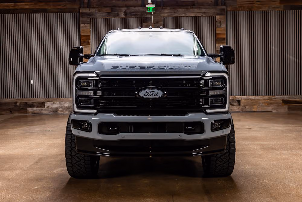 2026 Ford F-250 Super Duty Platinum Plus Crew Cab Image 5
