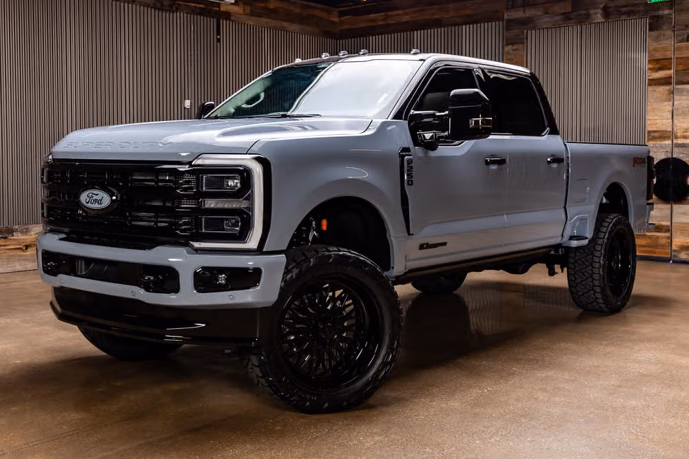 2026 Ford F-250 Super Duty Platinum Plus Crew Cab Image 6